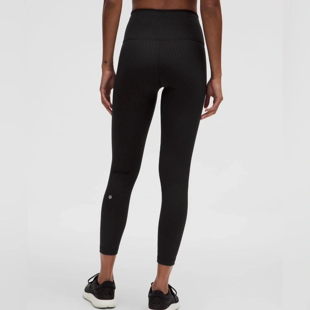 Lululemon Wunder Train High-Rise Tight 25” - Picture 4 of 6